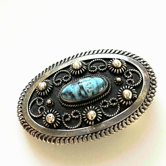 Midcentury 1940's Silver Filagree Brooch - Set with Blue stone - Picture 8 of 14